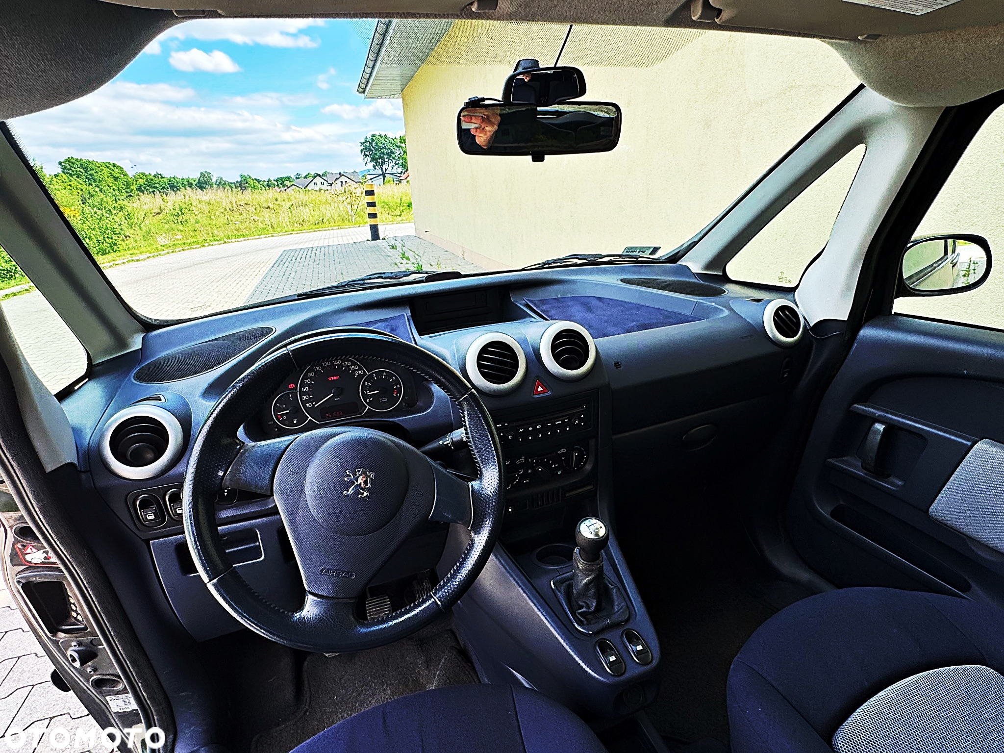 Peugeot 1007 1.4 Trendy - 30