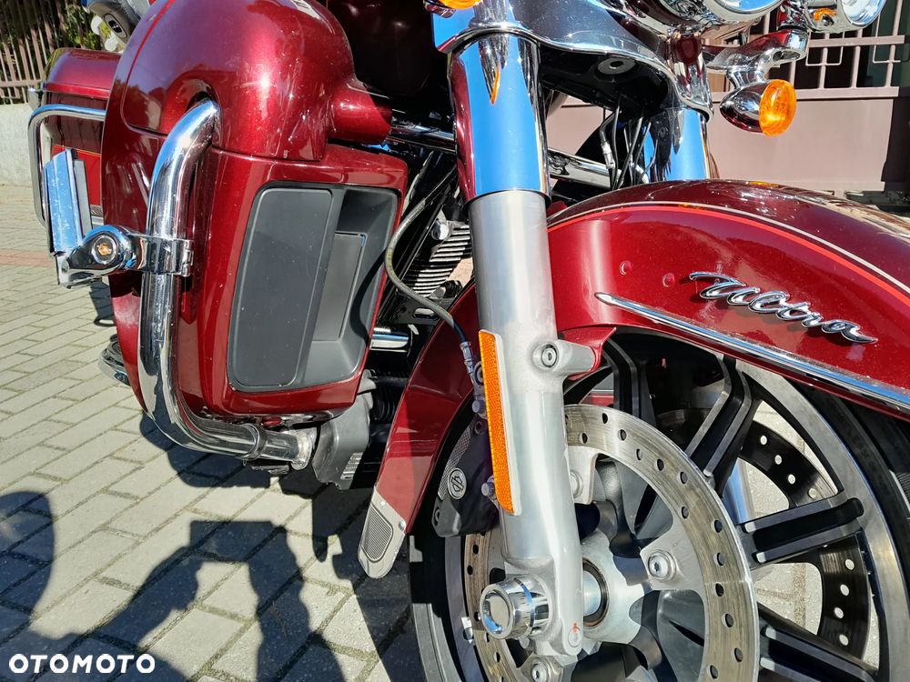 Harley-Davidson FLHTCU Ultra - 11