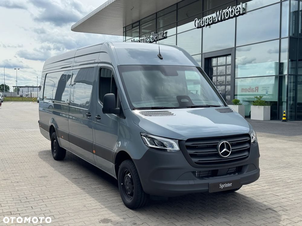 Mercedes-Benz Sprinter - 4