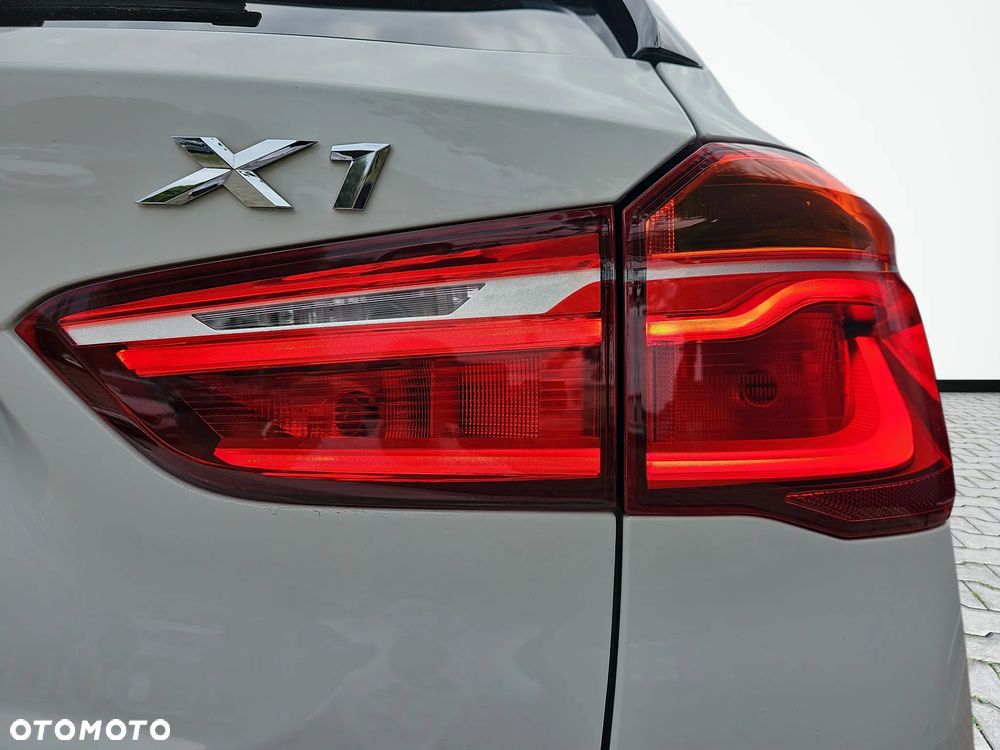 BMW X1 xDrive20i xLine - 13