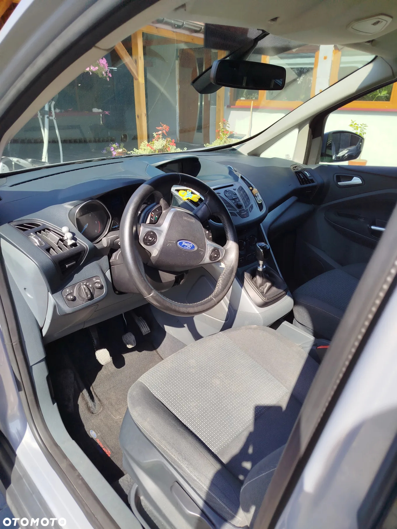 Ford Grand C-MAX - 11