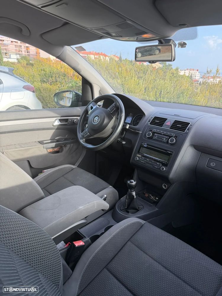 VW Touran 1.6 TDI Blue.Confortline 7L - 18