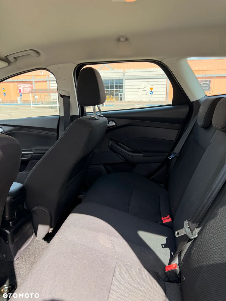 Ford Focus 1.0 EcoBoost Trend - 18