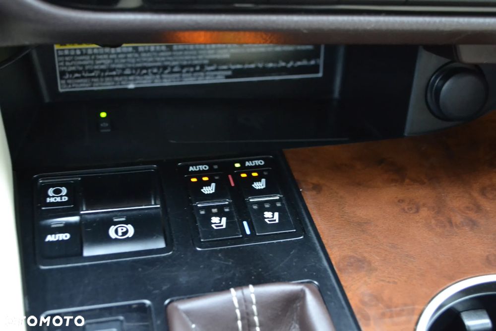 Lexus RX 450h Prestige - 34