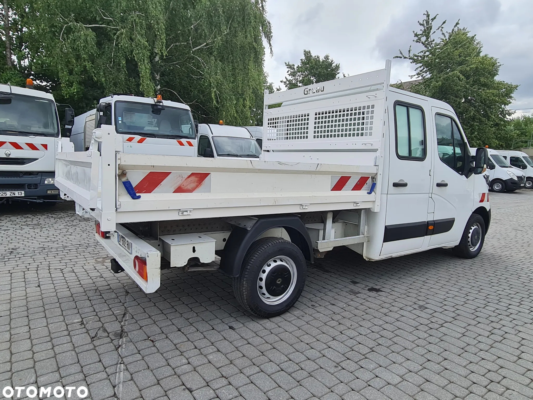 Renault Master Wywrotka 2016 r. Klima Brygadówka LIFT - 12