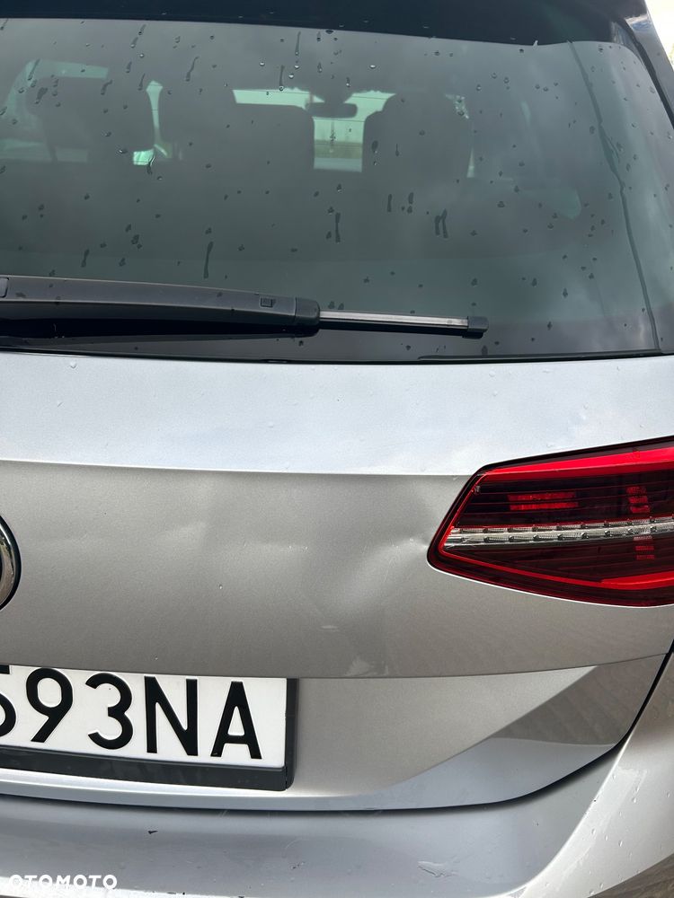 Volkswagen Passat - 16