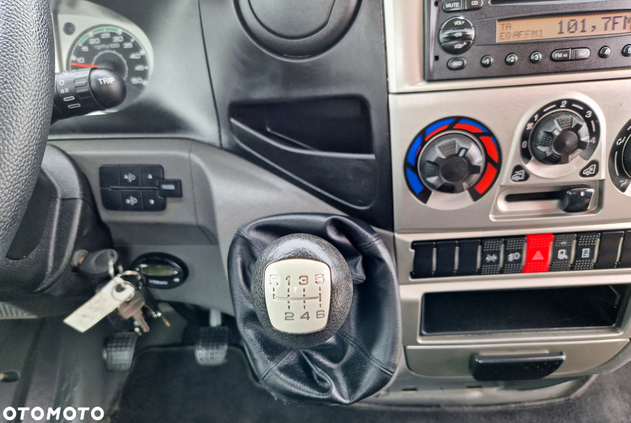 Iveco 35S14 3,0 HPI 140 KONNA SKRZYNIA 3,7M 195T/KM PRZEBIEGU GWARANCJA WEBASTO IDEALNY - 17