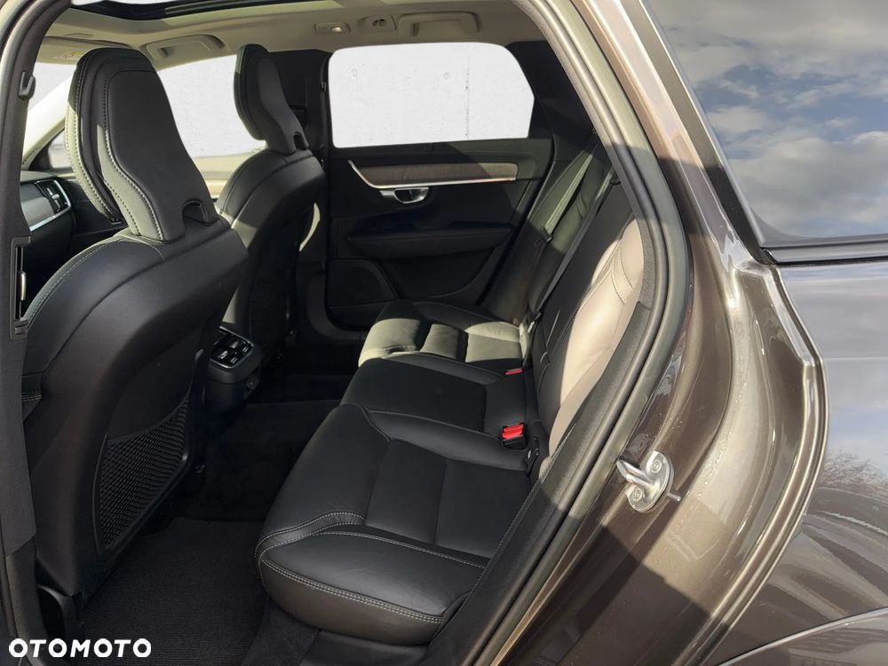 Volvo V90 Cross Country B5 D AWD Ultimate - 13