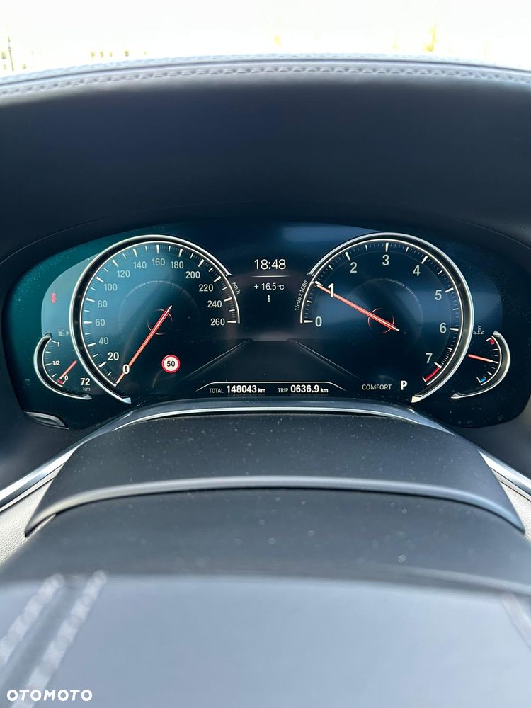 BMW Seria 7 740Li - 14