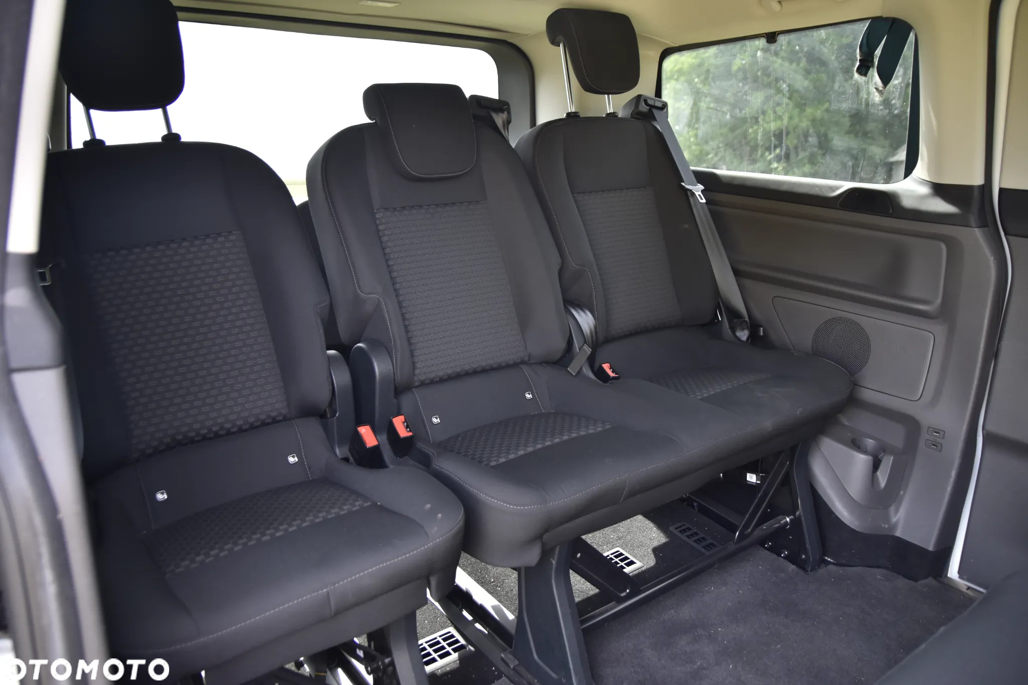 Ford Tourneo Custom - 9