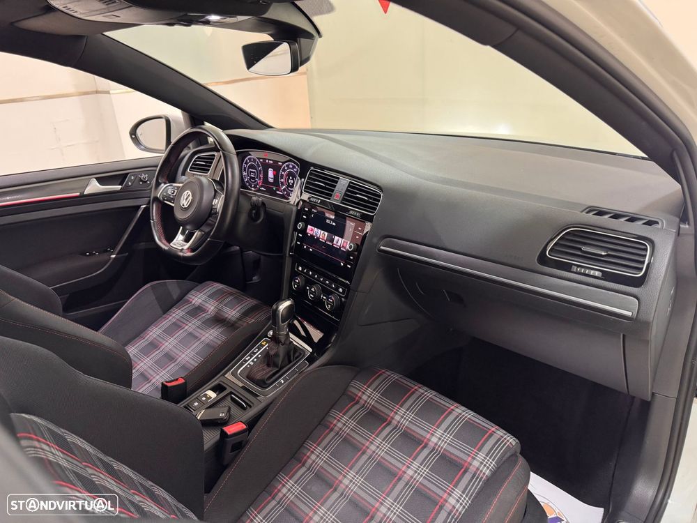 VW Golf 2.0 TSi GTi DSG Performance - 46