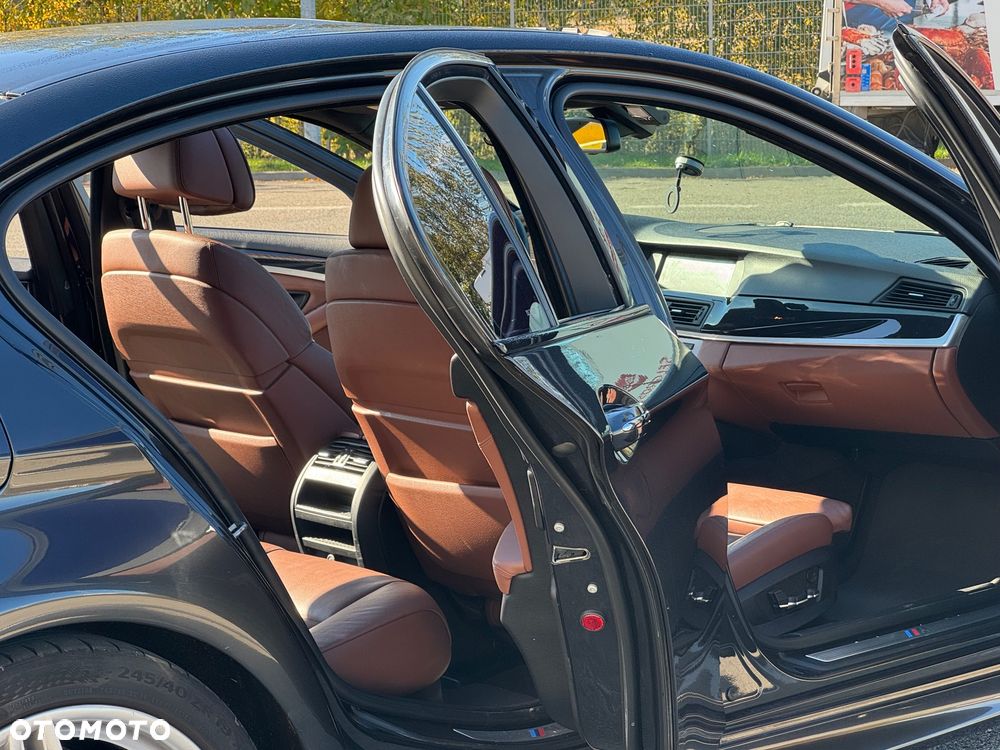 BMW Seria 5 - 12