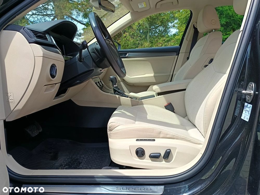 Skoda Superb 2.0 TSI Style DSG - 16