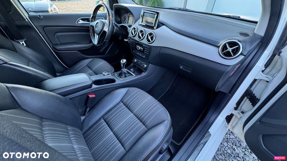 Mercedes-Benz Klasa B 180 BlueEFFICIENCY Edition - 20