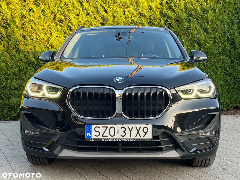 BMW X1 xDrive25e Business Edition - 4