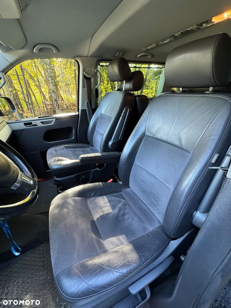 Volkswagen Multivan - 16