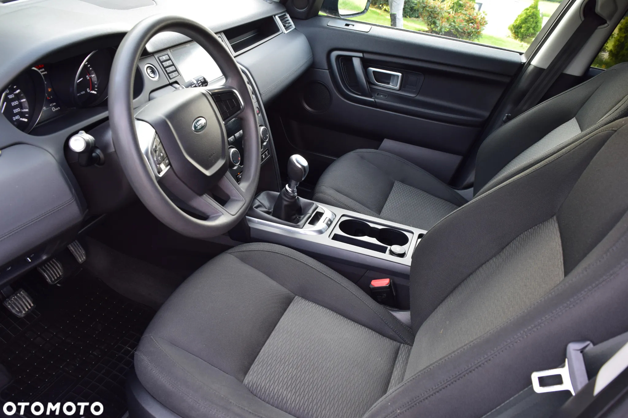 Land Rover Discovery Sport 2.0 D150 - 13