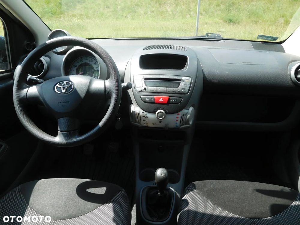 Toyota Aygo City - 9