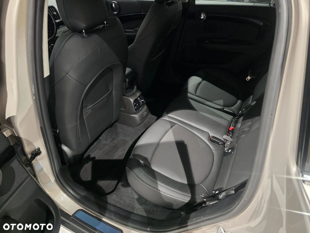 MINI Countryman Cooper Classic Trim - 15