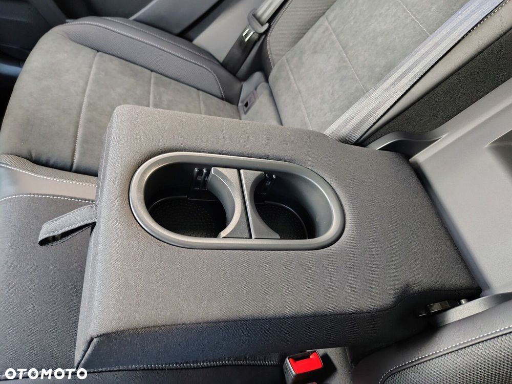 Volkswagen T-Roc - 19