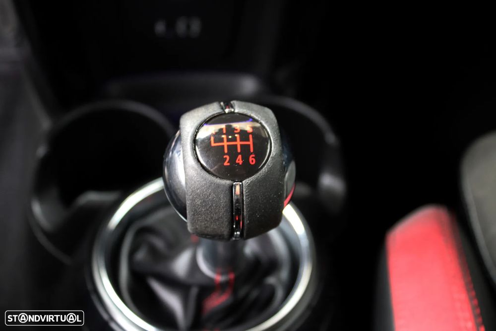 MINI 3 Portas John Cooper Works - 42