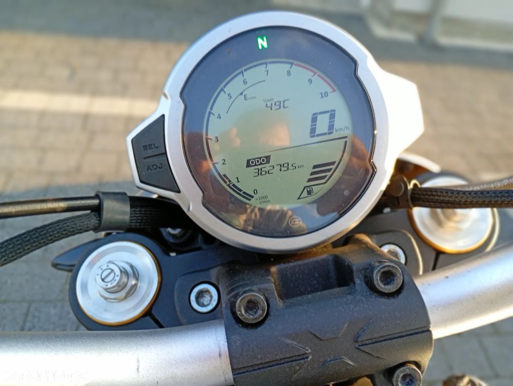 CFMoto 700CL-X Heritage - 7