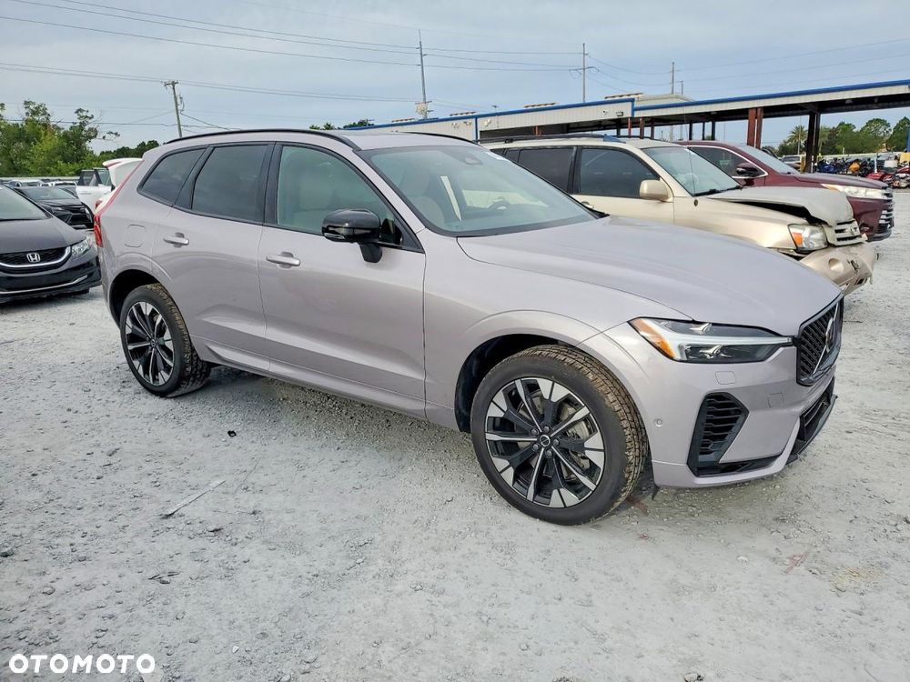 Volvo XC 60 T8 AWD Recharge Geartronic Inscription - 2