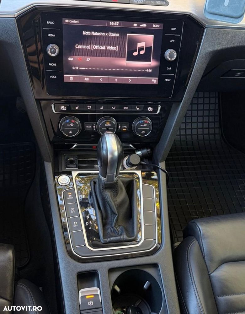 Volkswagen Passat - 6