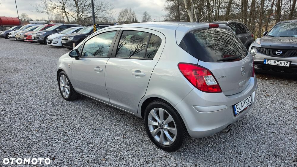 Opel Corsa 1.2 16V (ecoFLEX) Innovation - 4