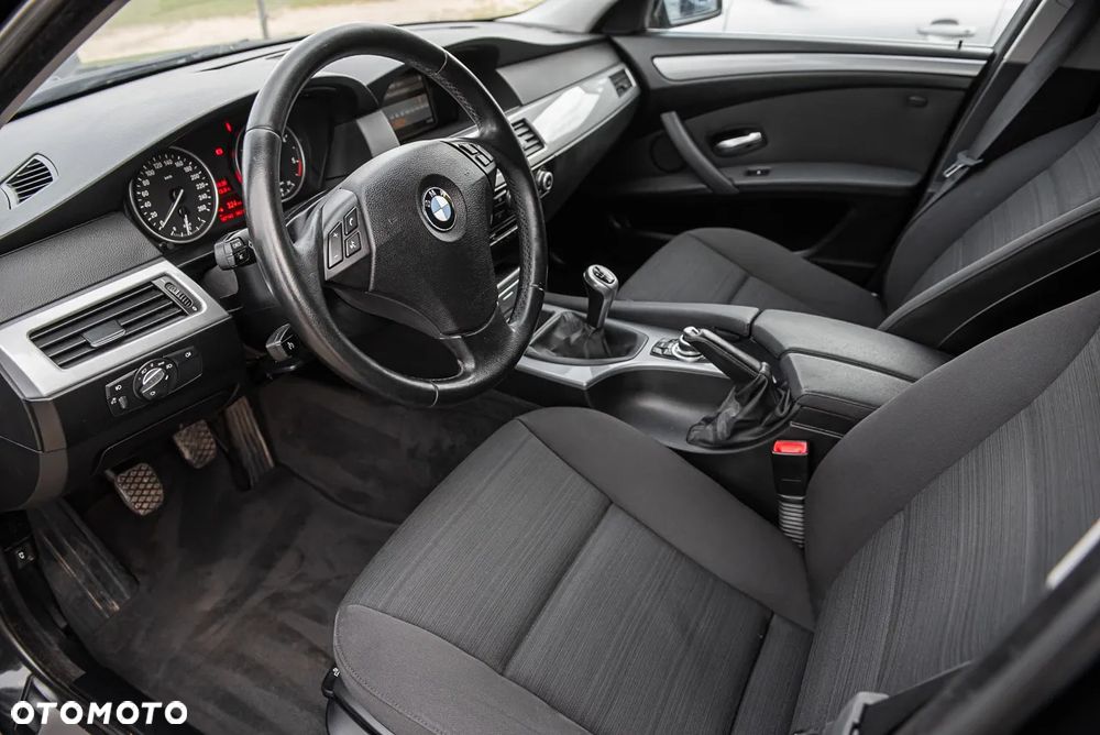 BMW Seria 5 - 16