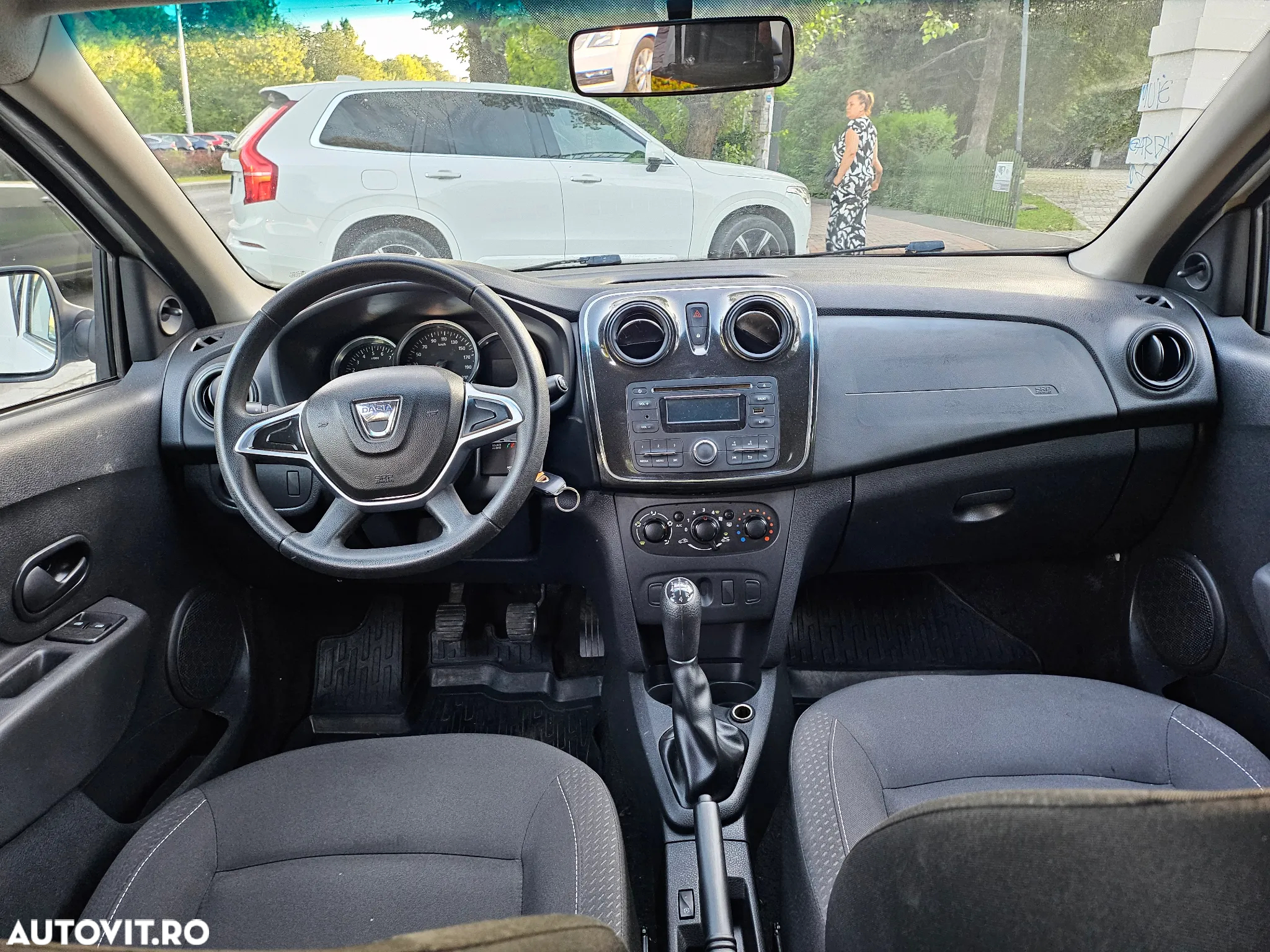 Dacia Logan 1.0 SCe Ambiance - 8