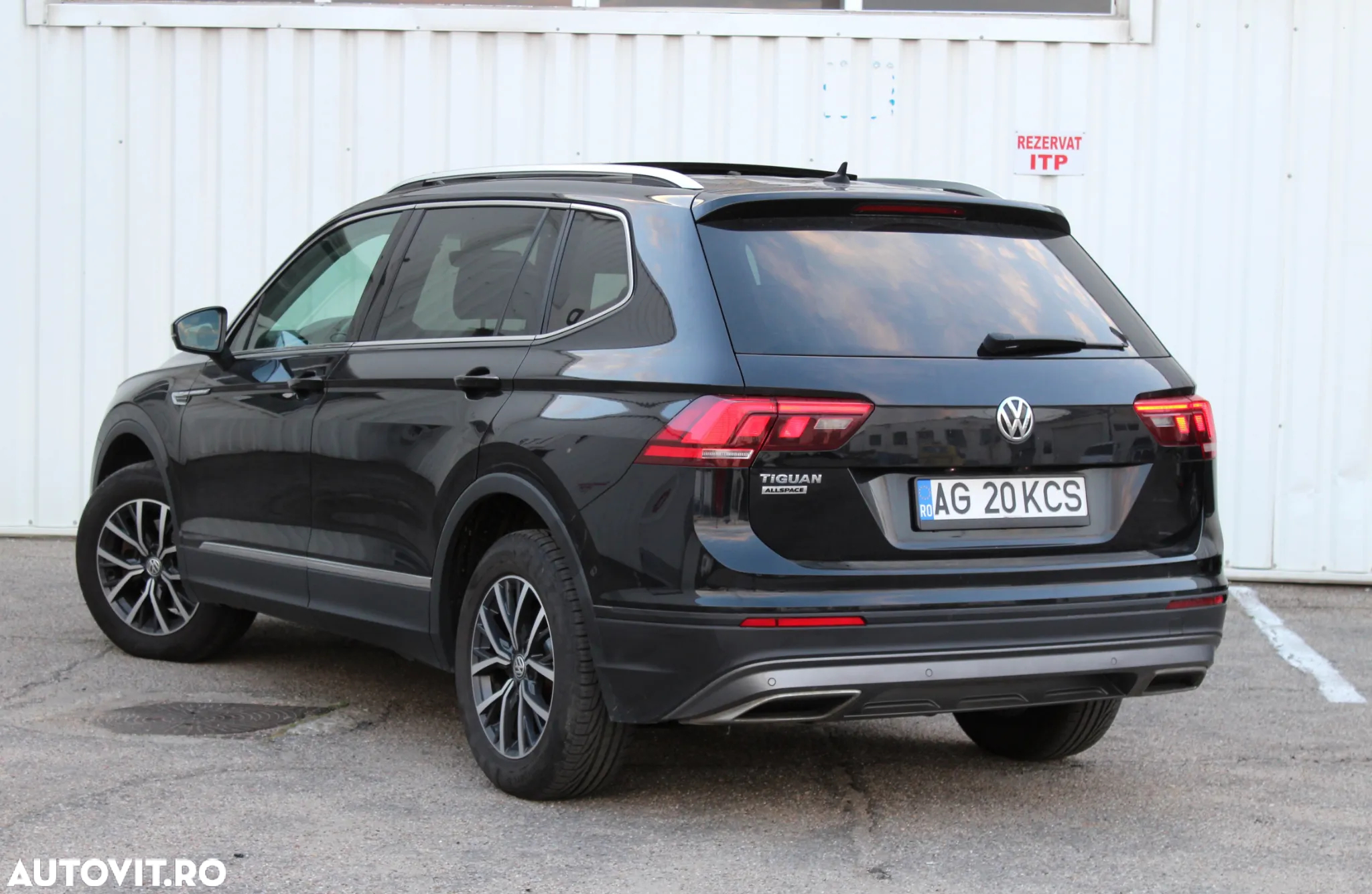 Volkswagen Tiguan 2.0 TDI DPF Comfortline - 3