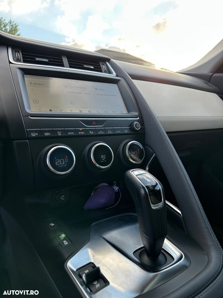 Jaguar E-Pace - 7