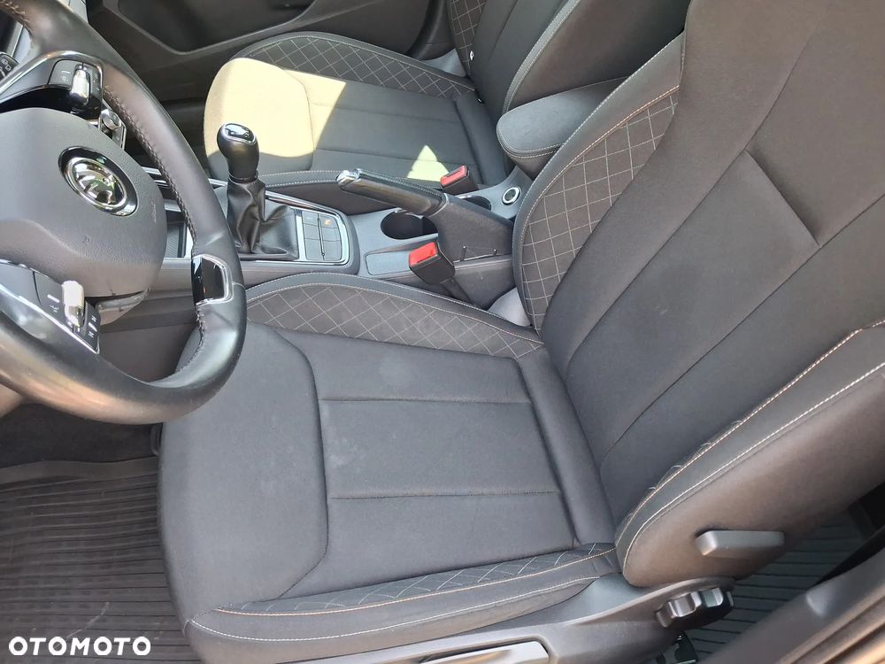 Skoda Kamiq 1.0 TSI Ambition - 34