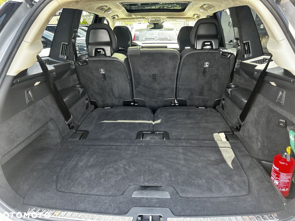 Volvo XC 90 - 17