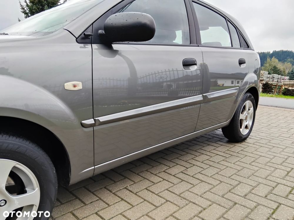 Kia Rio 1.4 EX Top - 4