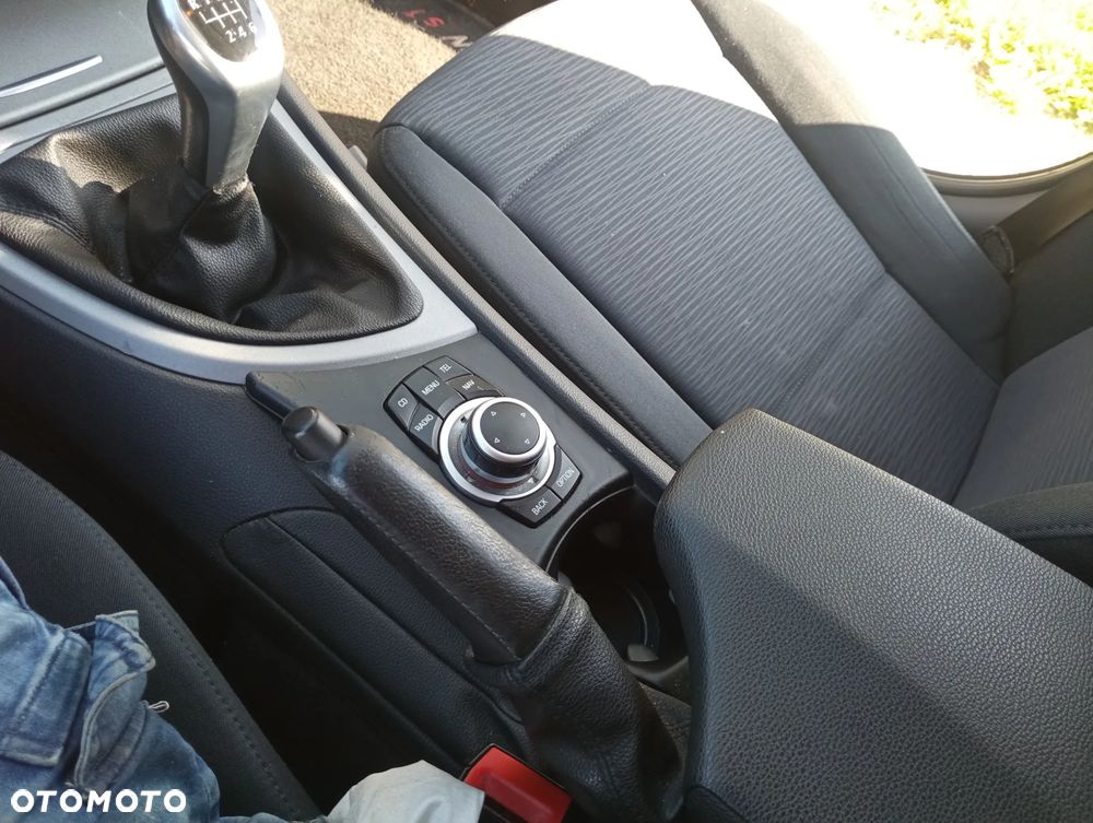 BMW Seria 1 - 10