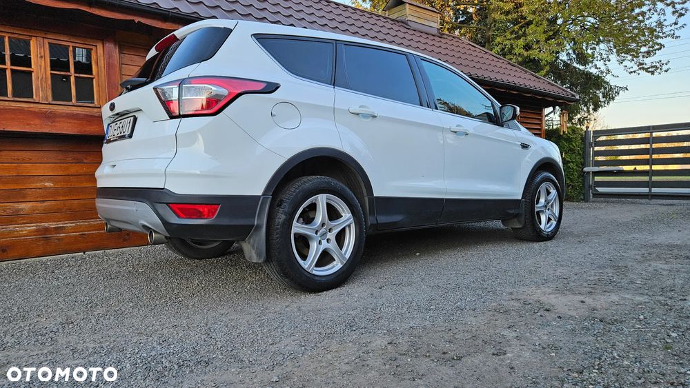 Ford Kuga 1.5 EcoBoost FWD Trend - 6