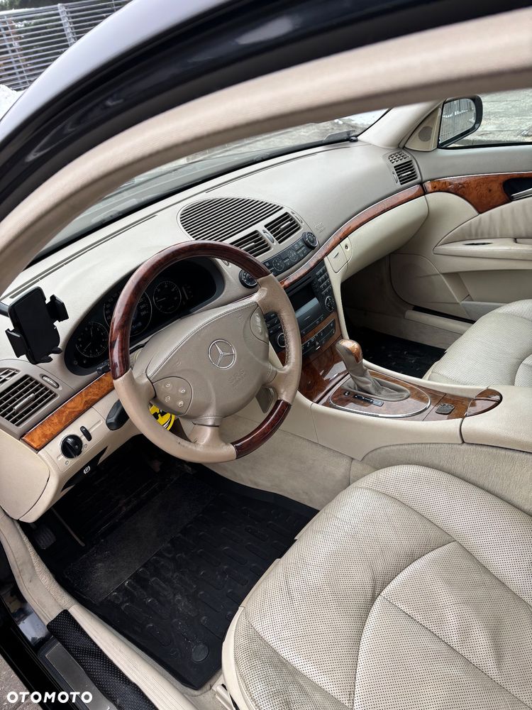 Mercedes-Benz Klasa E - 8