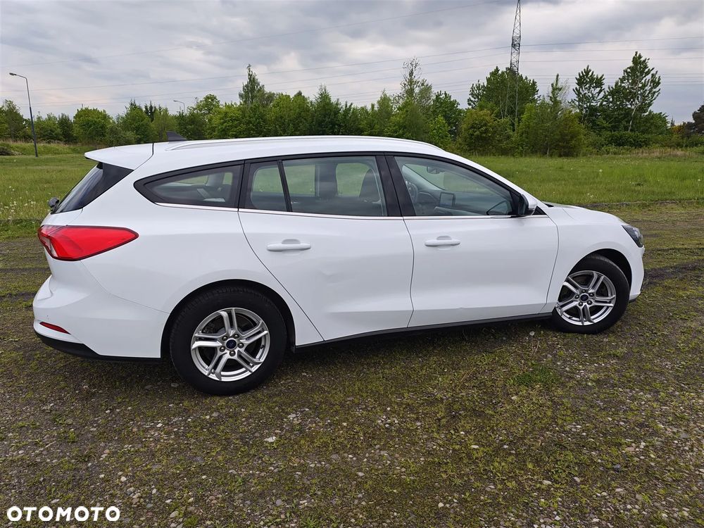 Ford Focus 1.5 EcoBlue Start-Stopp-System COOL&CONNECT - 10