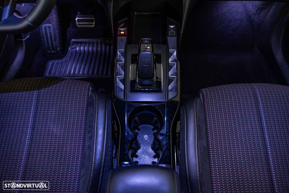 DS DS3 Crossback E-Tense Performance Line - 32