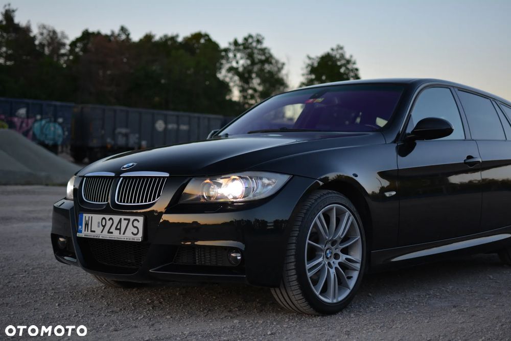 BMW Seria 3 330xi - 1