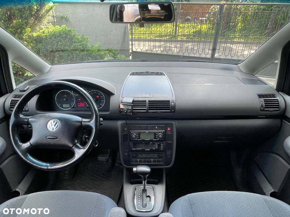 Volkswagen Sharan 1.9 TDI Automatik Comfortline - 16