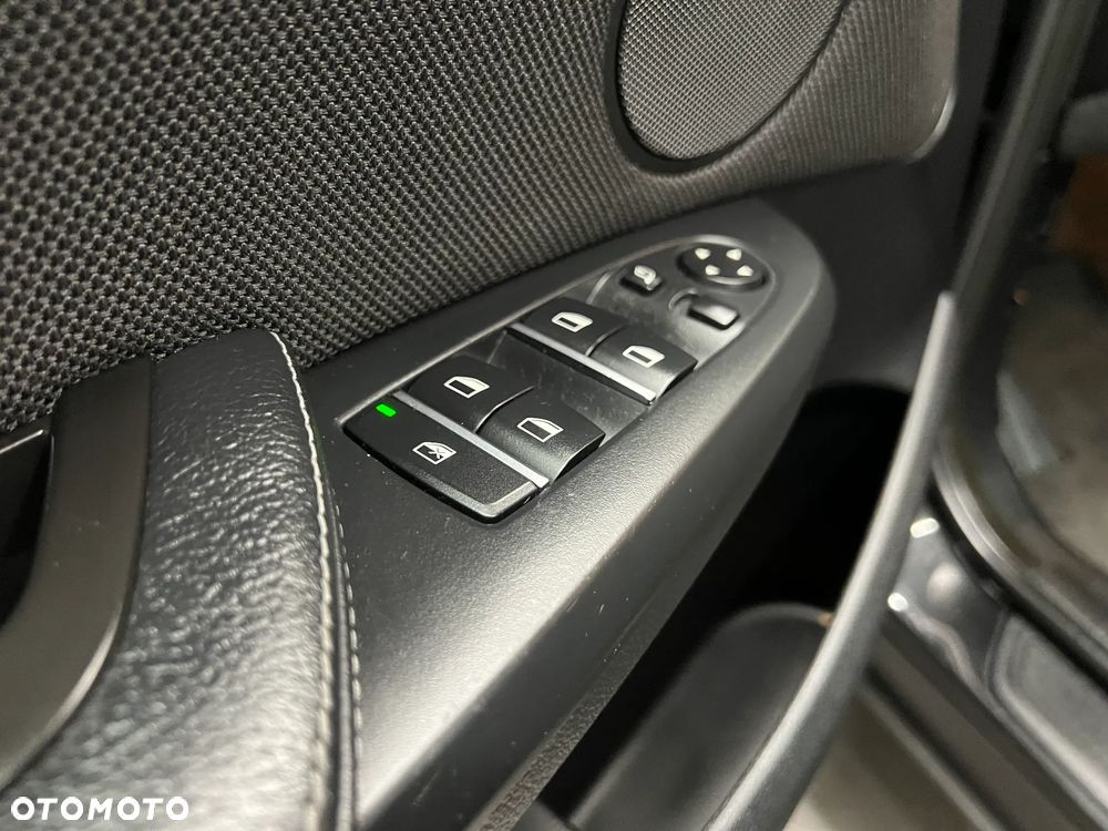 BMW X3 xDrive20d - 28