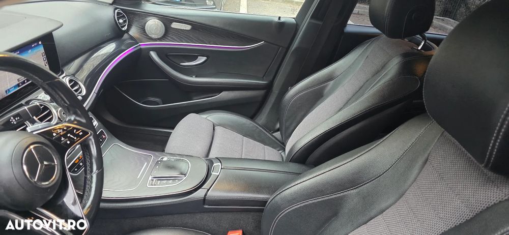 Mercedes-Benz E - 12