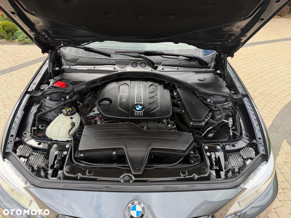 BMW Seria 2 225d Sport-Aut - 23