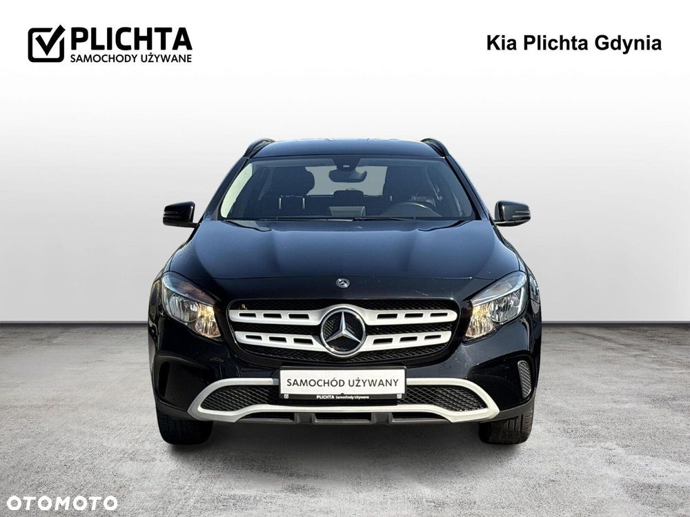 Mercedes-Benz GLA 180 7G-DCT - 8