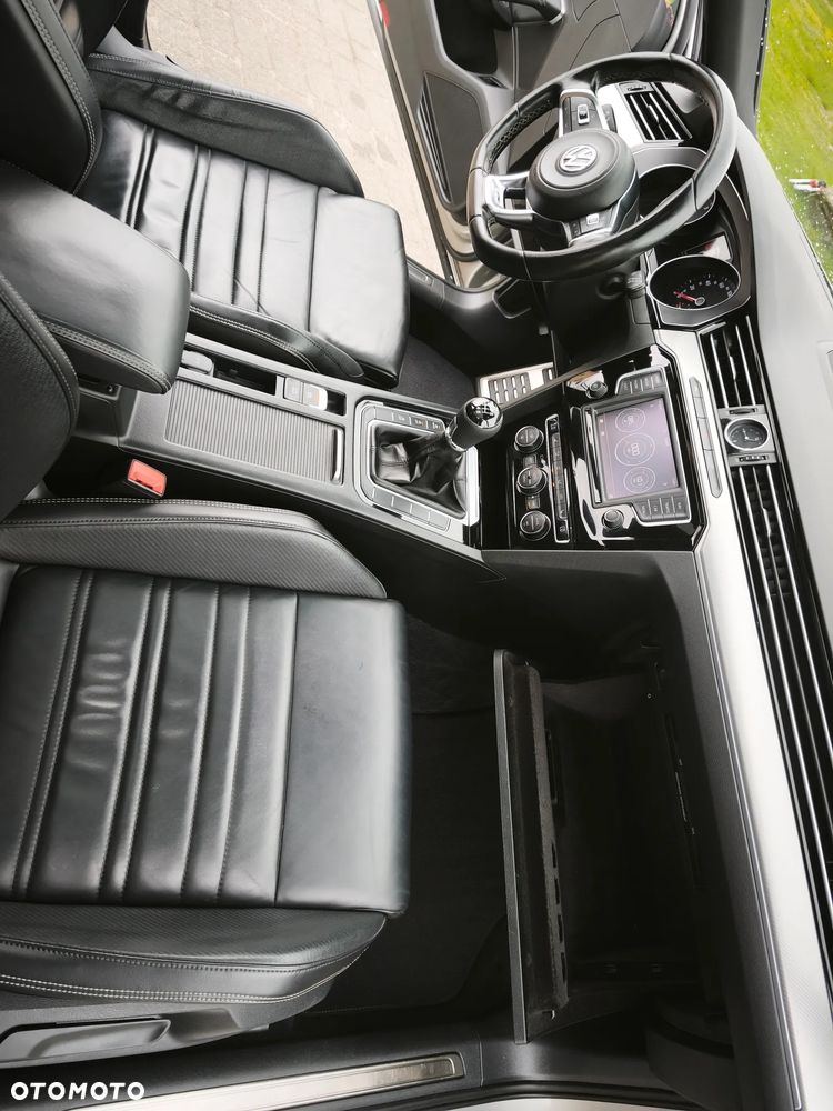 Volkswagen Passat 2.0 TDI SCR (BlueMotion Technology) Highline - 24