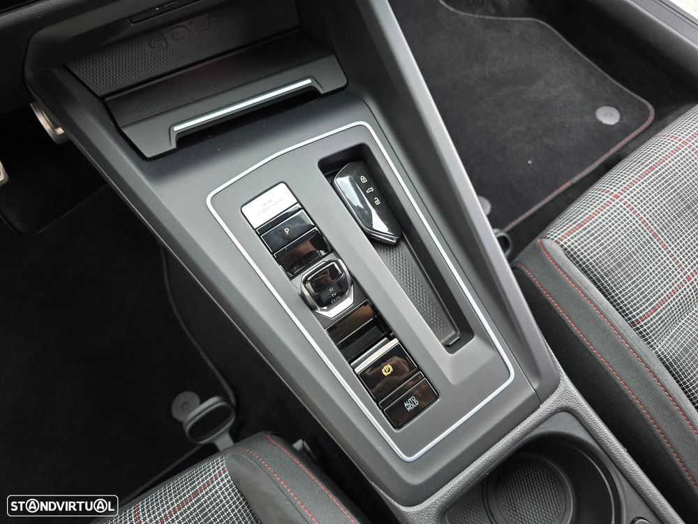 VW Golf 2.0 TSI GTI DSG - 28