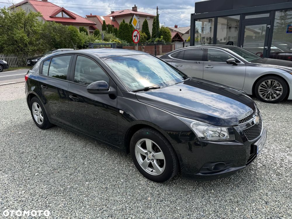 Chevrolet Cruze 1.8 LT - 19